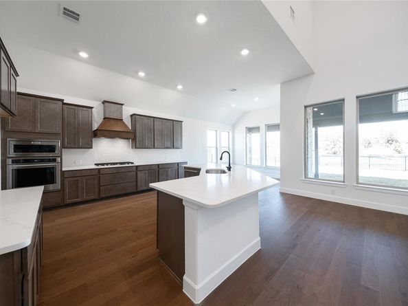 2712  Triumph Court , Heath Texas 75032