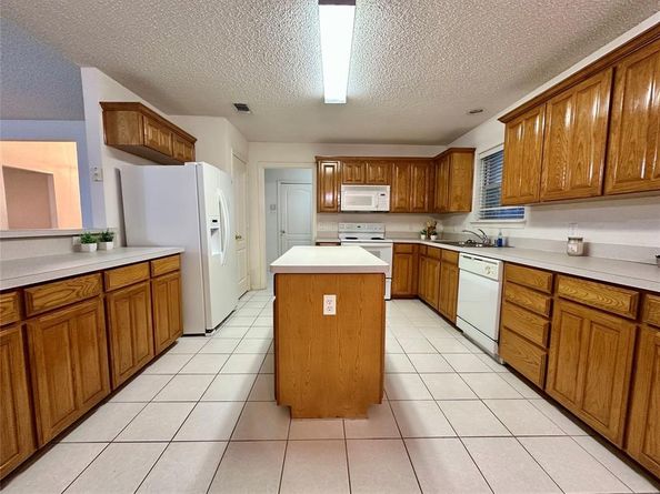 7321  Briarwyck Court , Fort Worth Texas 76137
