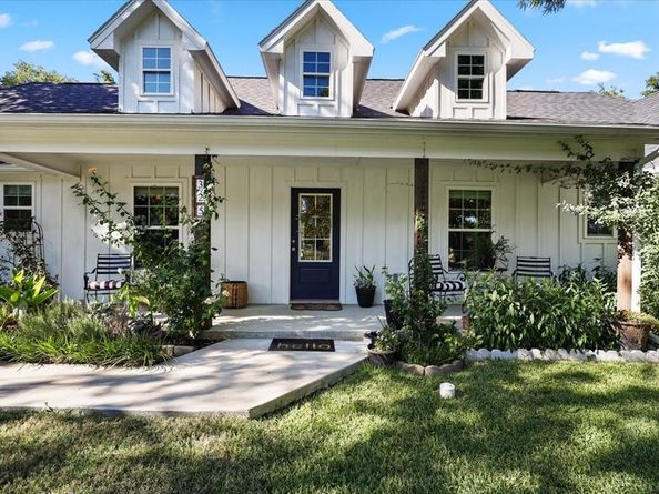 325  Short Street , Cedar Hill Texas 75104