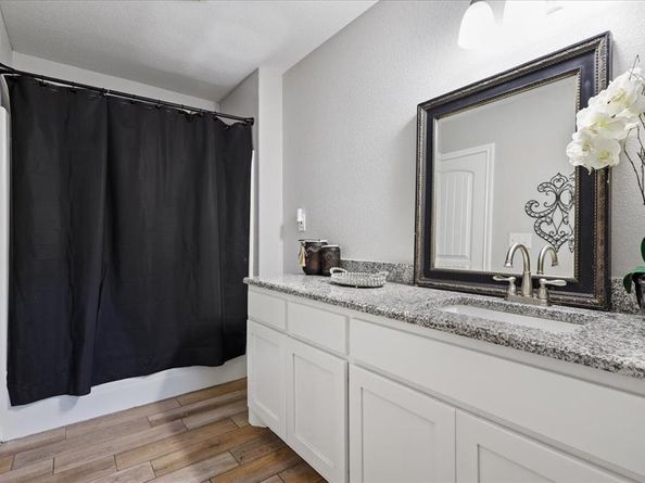 325  Short Street , Cedar Hill Texas 75104