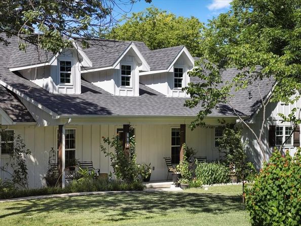 325  Short Street , Cedar Hill Texas 75104