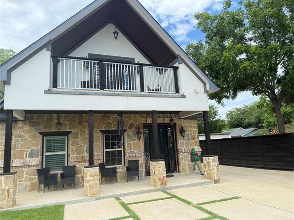 2219  Crystal Drive , Balch Springs Texas 75180