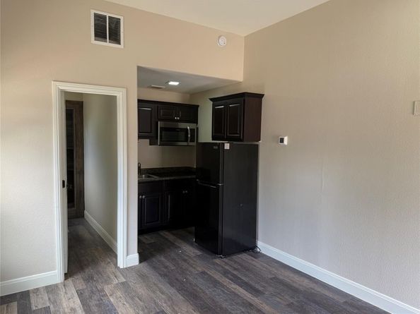 2219  Crystal Drive , Balch Springs Texas 75180