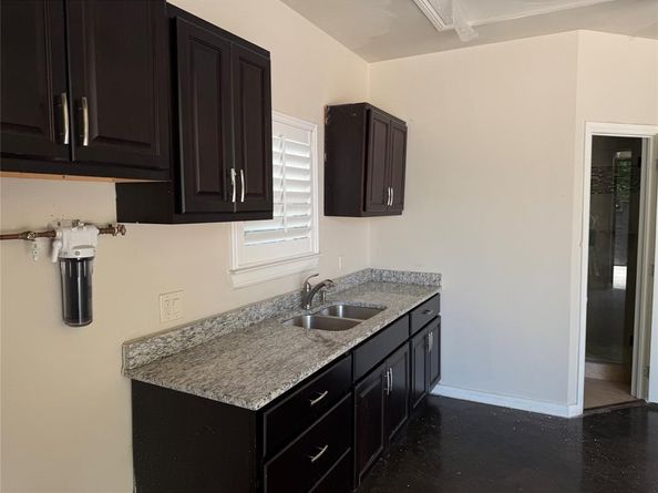 2219  Crystal Drive , Balch Springs Texas 75180