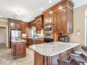 2810  Wren Lane , Richardson Texas 75082