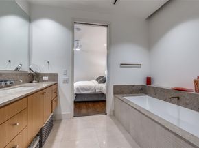 2408  Victory Park Lane  1132, Dallas Texas 75219