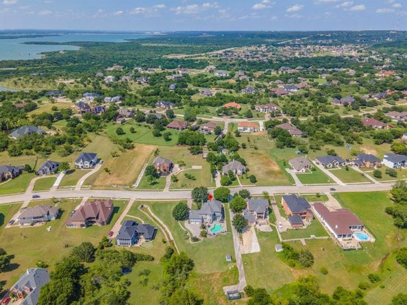 844  Bentwater Parkway , Grand Prairie Texas 75104