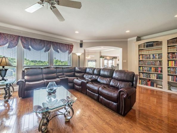 844  Bentwater Parkway , Grand Prairie Texas 75104