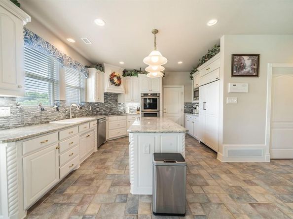 844  Bentwater Parkway , Grand Prairie Texas 75104