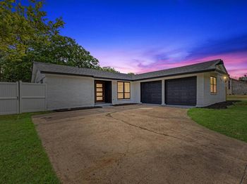 1417  Wisteria Way 