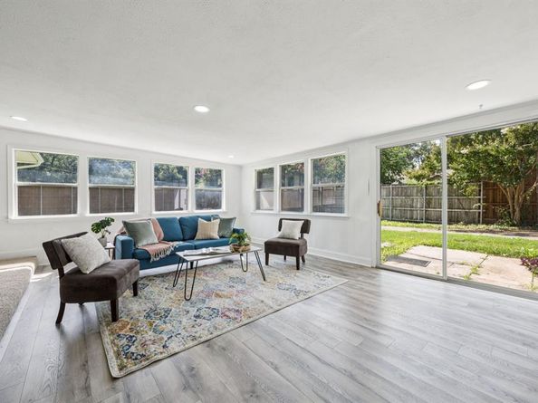 301  Ridgebriar Drive , Richardson Texas 75080