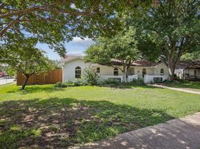 301  Ridgebriar Drive , Richardson Texas 75080