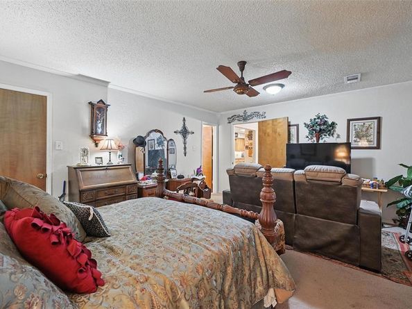 1455  Warrington Court , Fort Worth Texas 76112