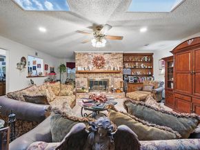 1455  Warrington Court , Fort Worth Texas 76112