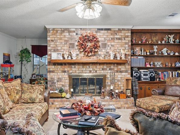 1455  Warrington Court , Fort Worth Texas 76112