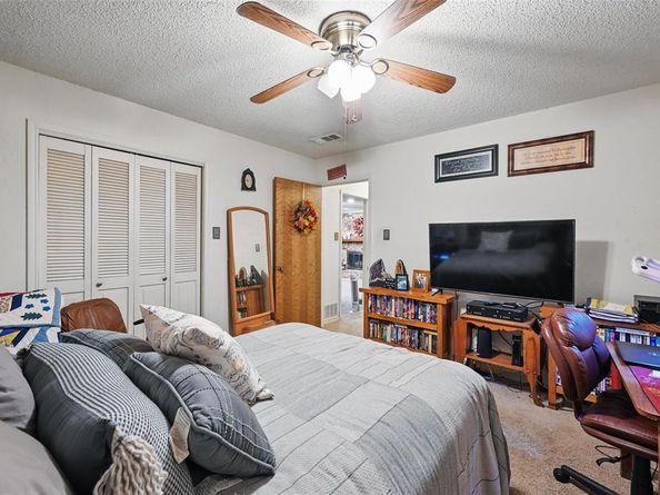 1455  Warrington Court , Fort Worth Texas 76112