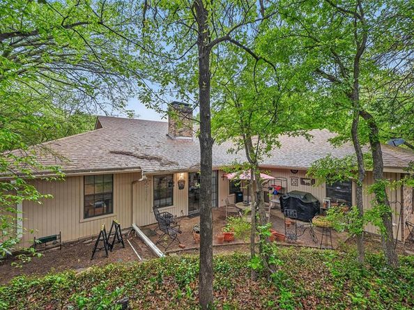 1455  Warrington Court , Fort Worth Texas 76112