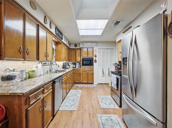 1455  Warrington Court , Fort Worth Texas 76112