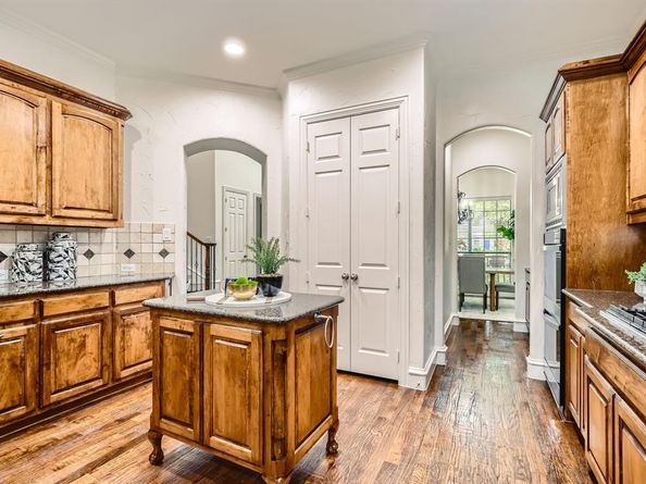 6235  Palo Pinto Avenue , Dallas Texas 75214