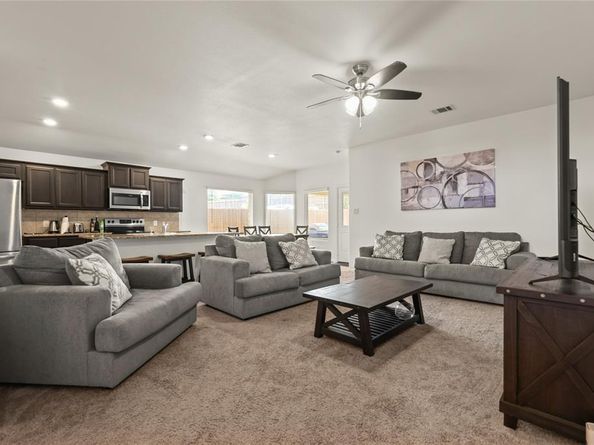 608  Mud Lake Trail , Fort Worth Texas 76120