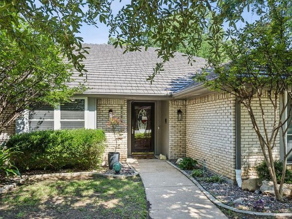 3105  Greenbrook Drive , Arlington Texas 76016