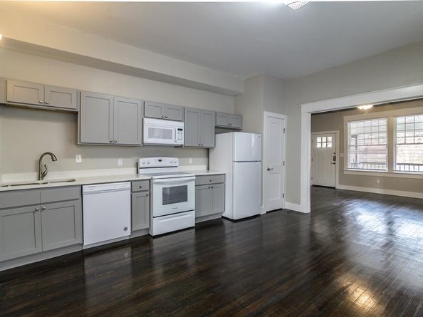4602  East Side Avenue , Dallas Texas 75226