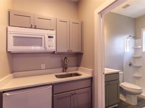 4602  East Side Avenue , Dallas Texas 75226