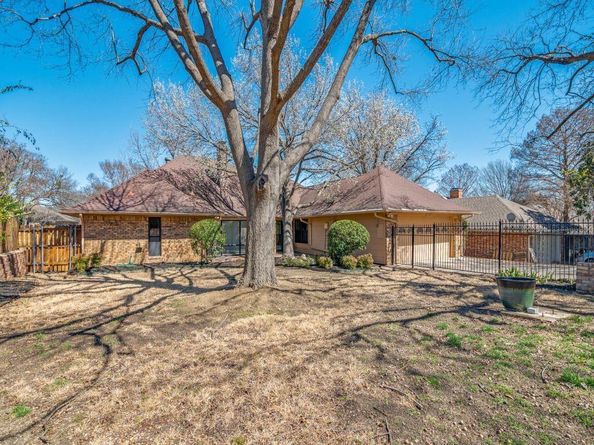 2002  Royal Crest Drive , Garland Texas 75043