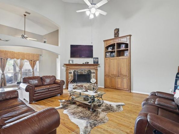 1231  Mcclintock Drive , Shady Shores Texas 76208