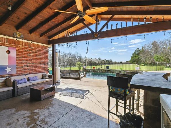 1231  Mcclintock Drive , Shady Shores Texas 76208