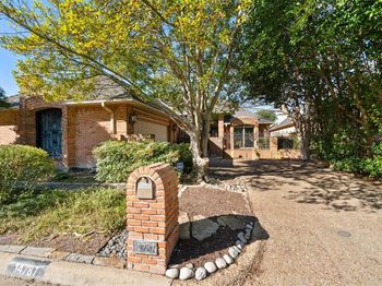 14787  Buckingham Court 