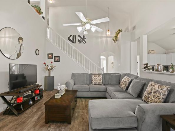 801  Cobblestone Drive , Lewisville Texas 75067