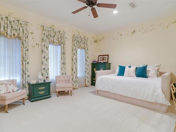 6805  Laurel Valley Drive , Fort Worth Texas 76132