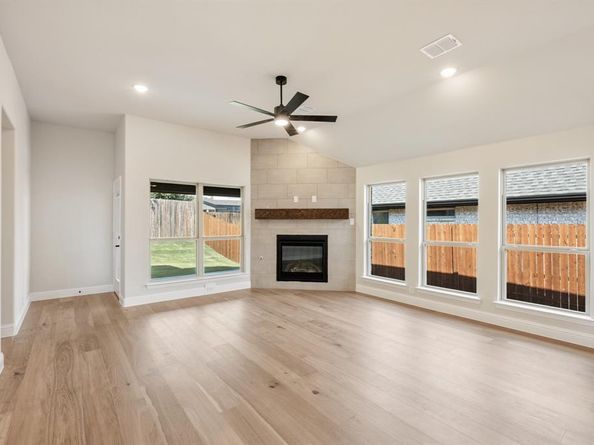 9008  New Ballinger Drive , Denton Texas 76226