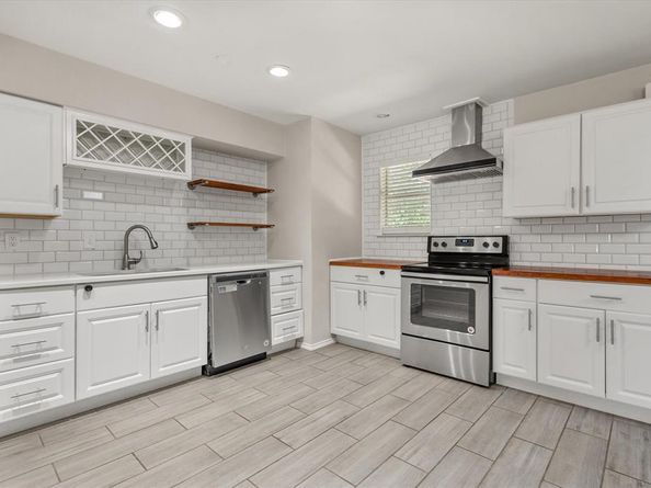 3641  Larry Street , Haltom City Texas 76117