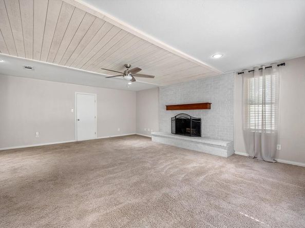 3641  Larry Street , Haltom City Texas 76117