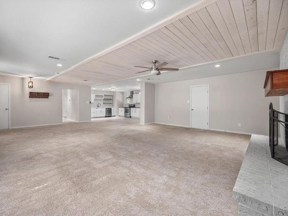 3641  Larry Street , Haltom City Texas 76117