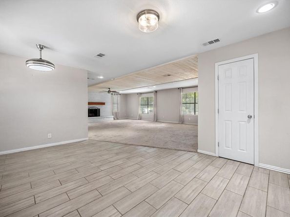 3641  Larry Street , Haltom City Texas 76117