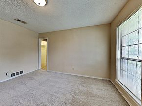 4724  Berridge Lane , Dallas Texas 75227