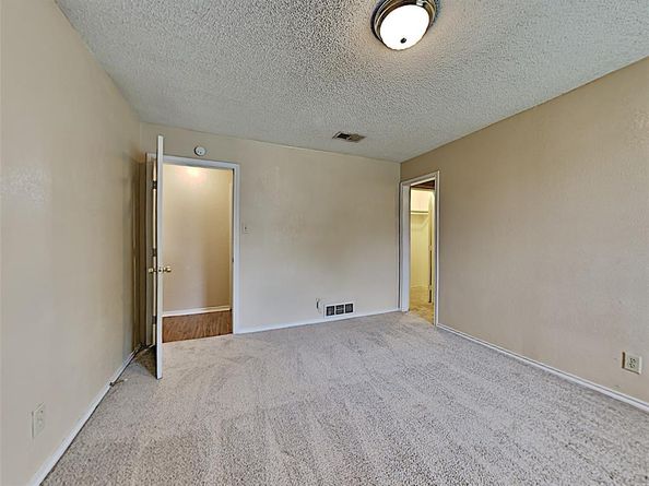 4724  Berridge Lane , Dallas Texas 75227