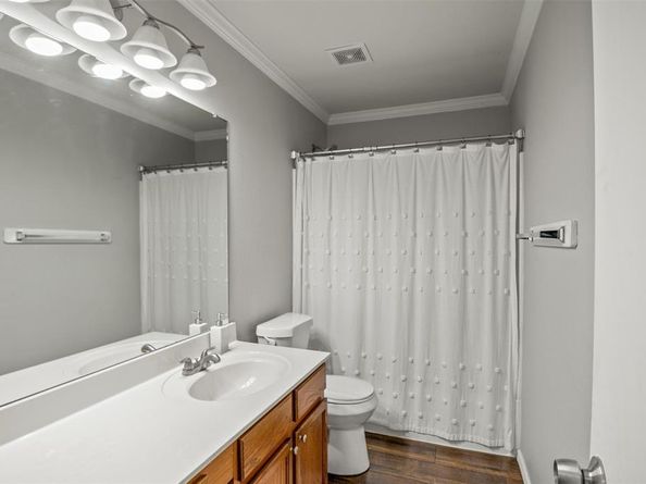 4600  Leslie Lane , Balch Springs Texas 75180