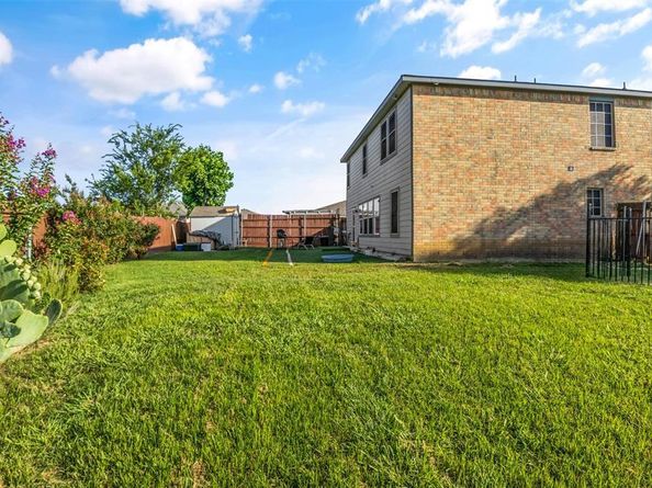 4600  Leslie Lane , Balch Springs Texas 75180
