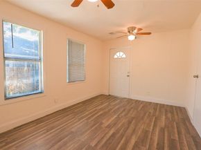 1205 E Richmond Avenue , Fort Worth Texas 76104