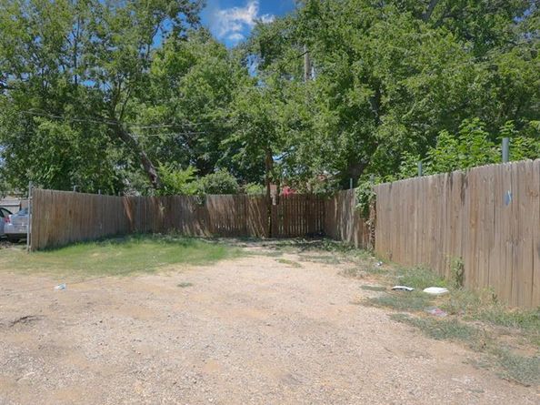 1205 E Richmond Avenue , Fort Worth Texas 76104