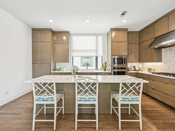 1922  La Croix Place , Dallas Texas 75214