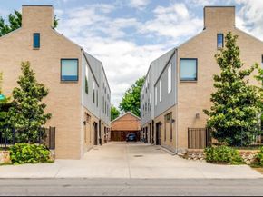 1922  La Croix Place , Dallas Texas 75214