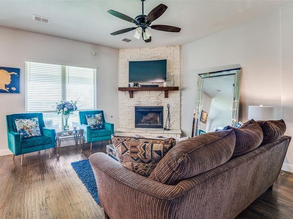 1128  Richard Pittmon Drive , DeSoto Texas 75115