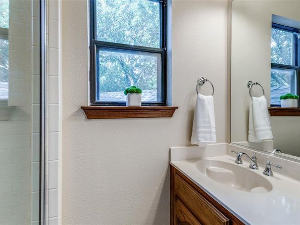 3701  Queenswood Lane , Garland Texas 75040