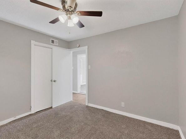 1436  Summertime Lane , Dallas Texas 75241