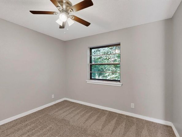 1436  Summertime Lane , Dallas Texas 75241